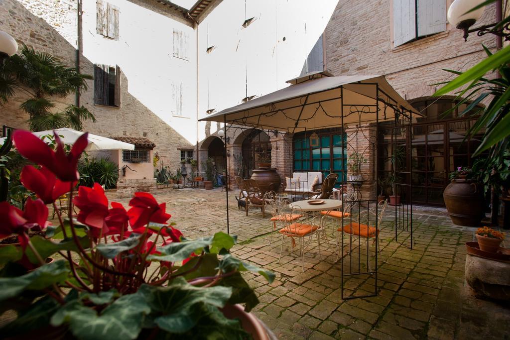 Relais B&B Corte Dei Turchi Longiano Kültér fotó